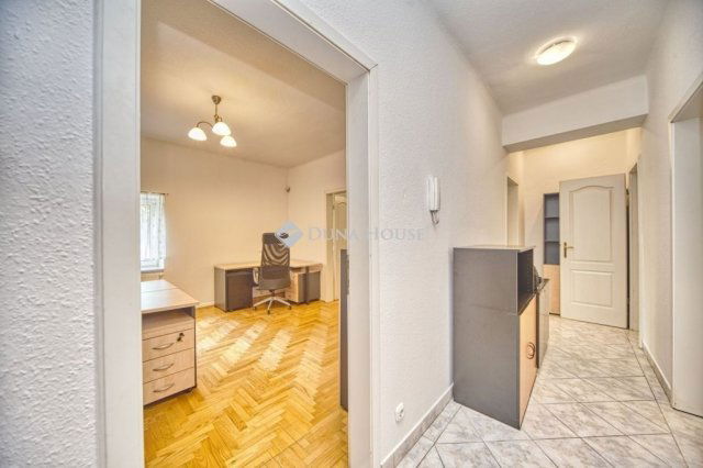 Kiadó iroda, Budapesten, XI. kerületben 350 E Ft / hó, 2 szobás