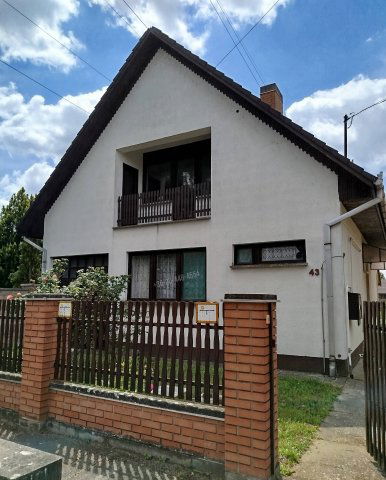 Eladó családi ház, Szegeden, Marostői utcában 128 M Ft