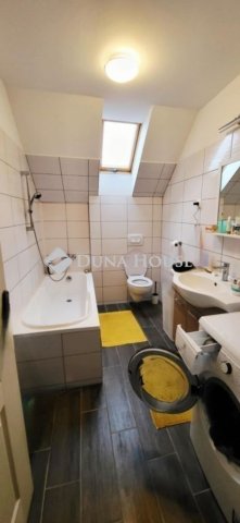 Eladó családi ház, Piliscsabán 149 M Ft, 6 szobás