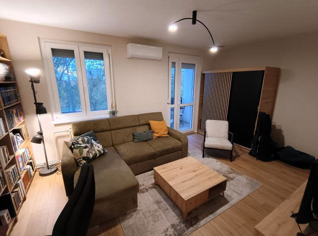 Eladó panellakás, Debrecenben, Vezér utcában 89 M Ft, 3 szobás