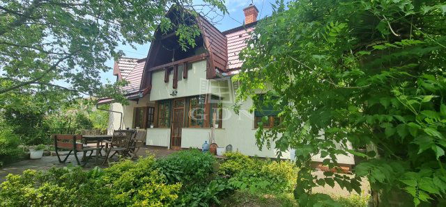 Eladó családi ház, Sződligeten 180 M Ft, 7 szobás