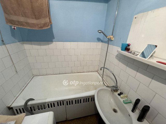 Eladó panellakás, Salgótarjánban 7.2 M Ft, 2 szobás