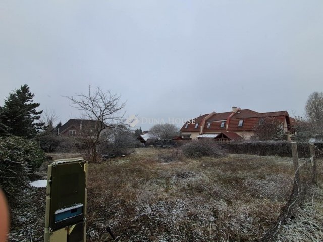 Eladó telek, Budapesten, XVII. kerületben 94 M Ft