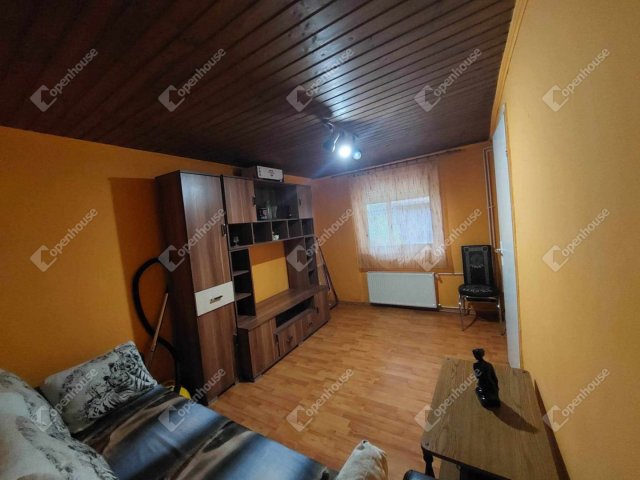 Eladó családi ház, Tóalmáson 53 M Ft, 5 szobás