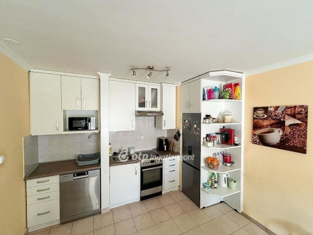 Eladó téglalakás, Budapesten, VIII. kerületben 79.9 M Ft