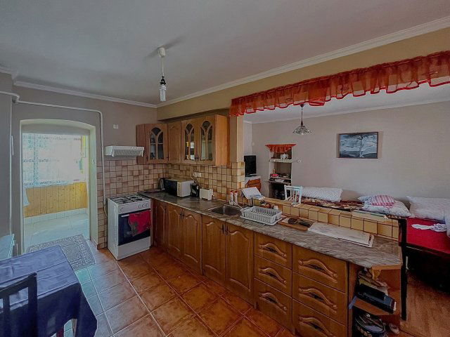 Eladó családi ház, Baján 41 M Ft, 4+2 szobás