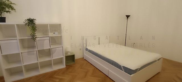 Kiadó téglalakás, albérlet, Szegeden 220 E Ft / hó, 2 szobás
