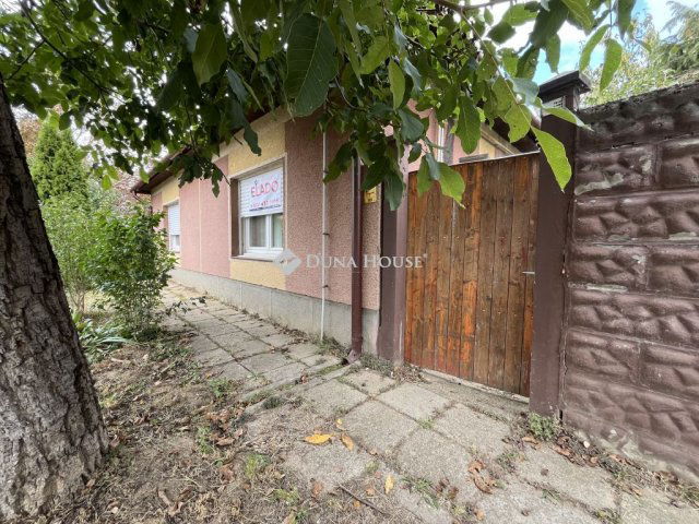Eladó családi ház, Faddon 21.9 M Ft, 4 szobás