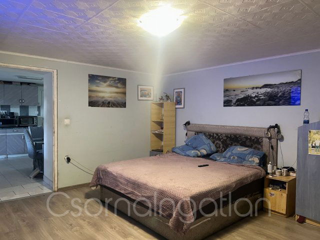 Eladó családi ház, Potyondon 27 M Ft, 3 szobás