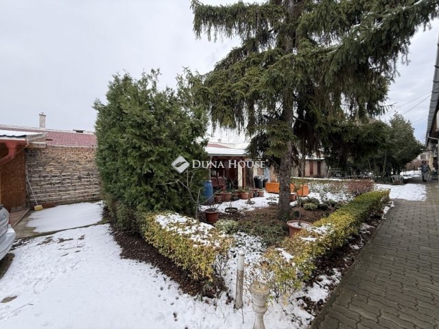 Eladó családi ház, Budapesten, XX. kerületben 30 M Ft, 1 szobás