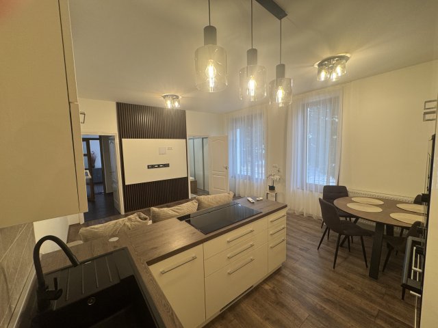 Kiadó téglalakás, albérlet, Debrecenben 300 E Ft / hó, 2 szobás