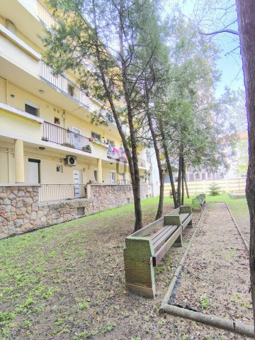 Eladó téglalakás, Cegléden 64.9 M Ft, 2 szobás