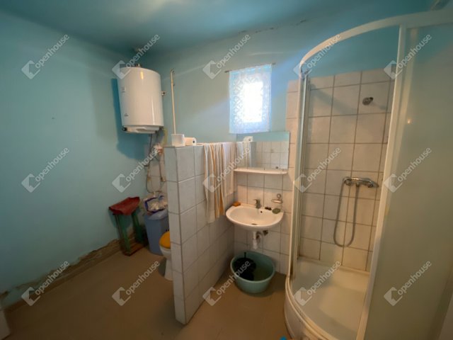 Eladó családi ház, Barbacson 35 M Ft, 3 szobás