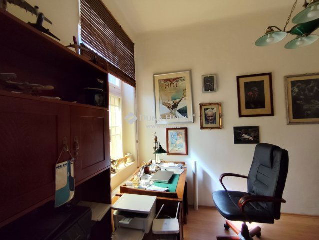 Eladó téglalakás, Budapesten, VI. kerületben 114.9 M Ft