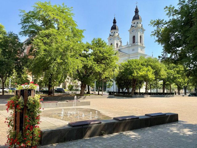 Eladó téglalakás, VIII. kerületben, Horváth Mihály téren