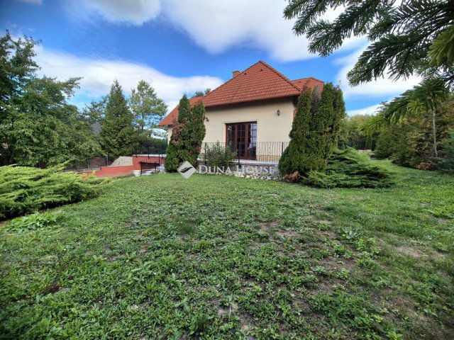 Eladó családi ház, Ürömön 229 M Ft, 5 szobás
