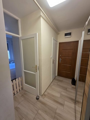 Eladó panellakás, Pécsett 47.5 M Ft, 2+1 szobás