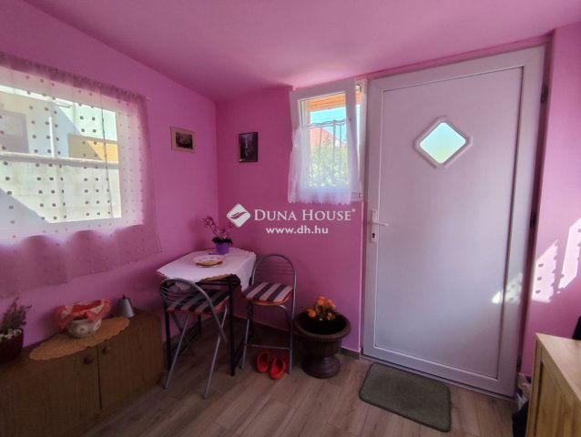 Eladó családi ház, Budapesten, XXI. kerületben 39.2 M Ft