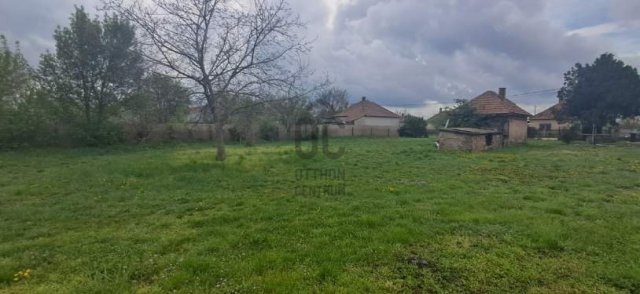 Eladó telek, Ercsiben 20 M Ft / költözzbe.hu