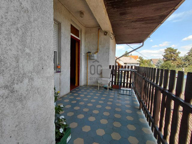 Eladó családi ház, Gyöngyösön 79.9 M Ft, 11 szobás