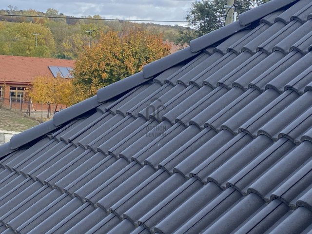 Eladó családi ház, Csörögön 54.9 M Ft, 4 szobás