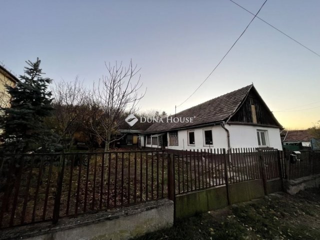 Eladó családi ház, Káván 19.9 M Ft, 3 szobás