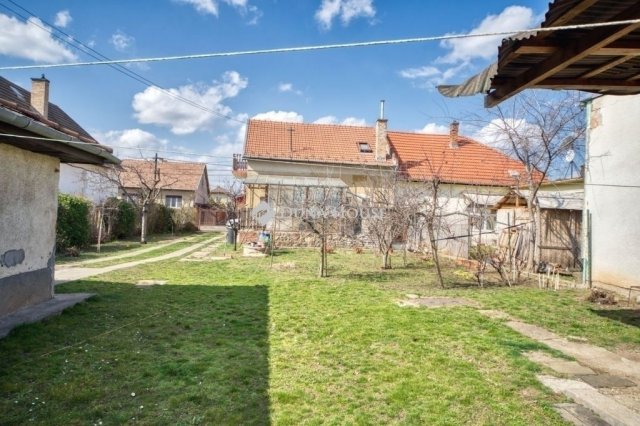 Eladó családi ház, Budapesten, XVIII. kerületben 95.9 M Ft