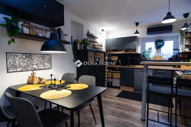 Eladó mezogazdasagi ingatlan, Cserkeszőlőn 46.5 M Ft, 4 szobás