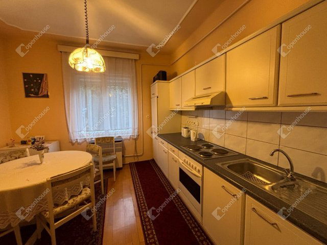 Eladó családi ház, Győrött 89.5 M Ft, 3 szobás