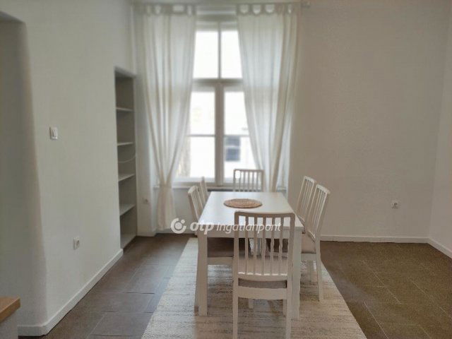 Eladó téglalakás, Budapesten, VIII. kerületben 124 M Ft