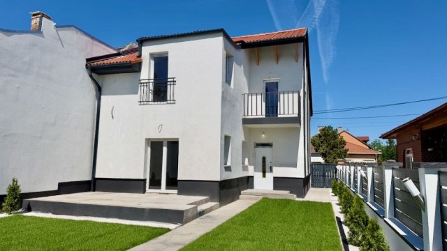 Eladó családi ház, XV. kerületben, Bezerédj Pál utcában