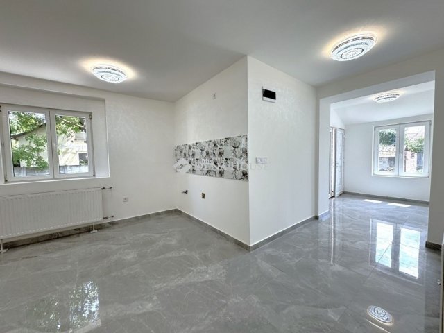 Eladó családi ház, Tokodon 59.999 M Ft, 4 szobás