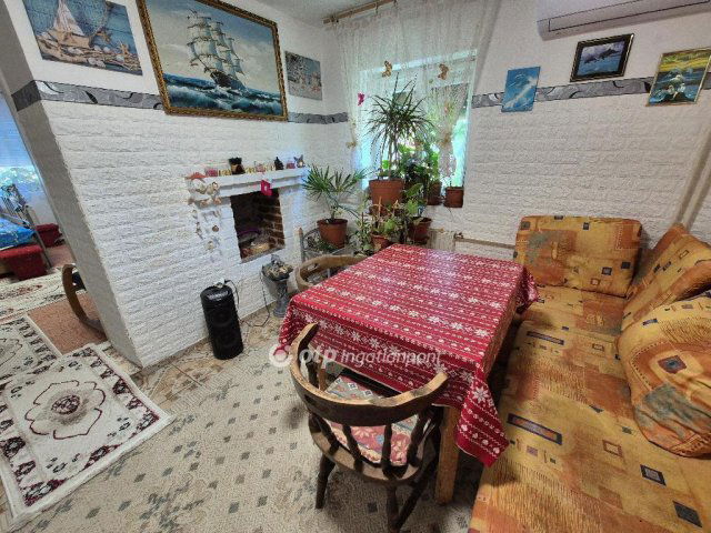 Eladó családi ház, Orosházán 9.9 M Ft, 2+1 szobás