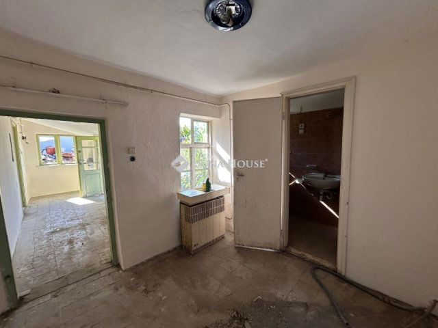 Eladó családi ház, Dávodon 6.99 M Ft, 2 szobás