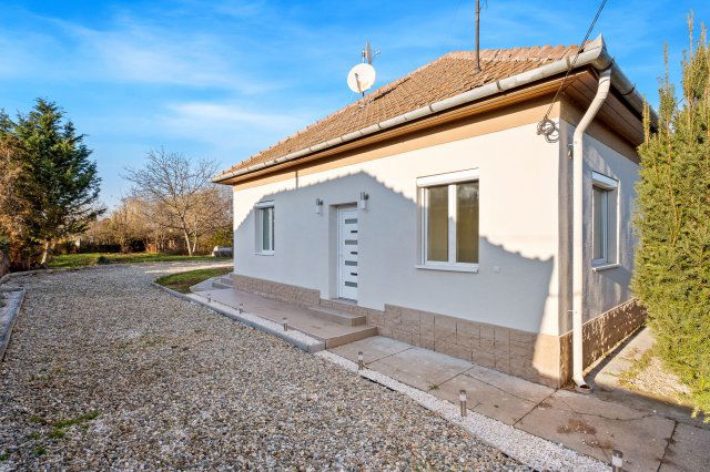 Eladó családi ház, Üllőn 75 M Ft, 3 szobás