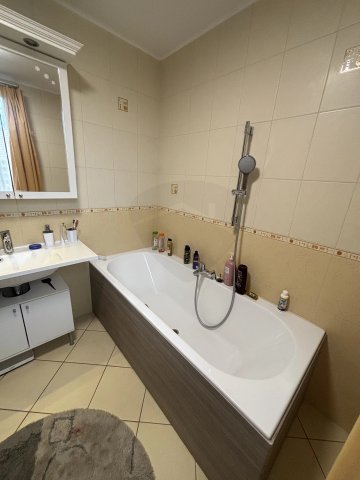 Eladó családi ház, Pécelen 134.99 M Ft, 4 szobás