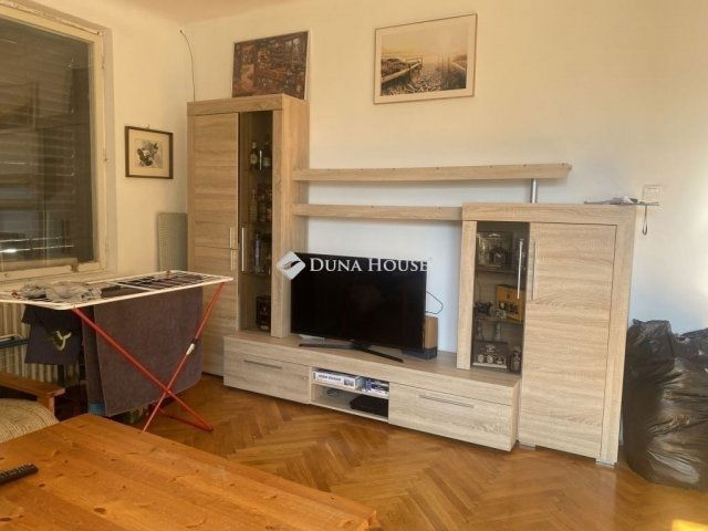 Eladó családi ház, Budapesten, XVIII. kerületben 97 M Ft