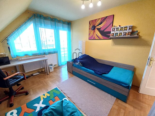 Eladó családi ház, Debrecenben 155 M Ft, 5 szobás