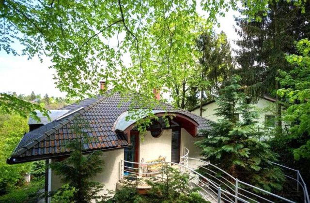 Eladó családi ház, Budapesten, II. kerületben 258.56 M Ft