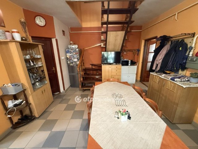 Eladó családi ház, Tiszakécskén 48 M Ft, 3 szobás