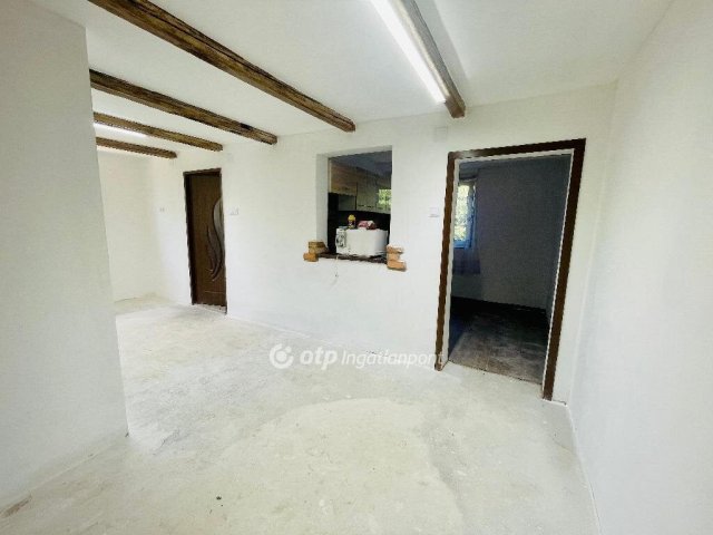 Eladó családi ház, Hajdúsámsonon 27.9 M Ft, 1 szobás