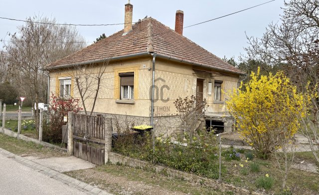 Eladó családi ház, Győrött 67.9 M Ft, 3 szobás