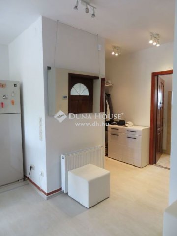 Eladó családi ház, Pátyon 139.8 M Ft, 6 szobás