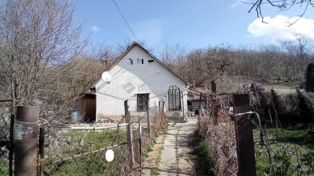 Eladó családi ház, Tamásiban 7.4 M Ft, 2 szobás