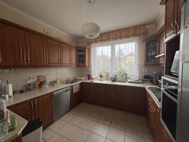 Eladó ikerház, Dunakeszin 159 M Ft, 5+2 szobás