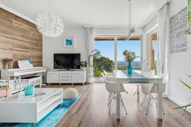 Eladó családi ház, Leányfaluban 179.9 M Ft, 5 szobás