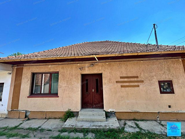 Eladó családi ház, Békésen 17.9 M Ft, 3 szobás