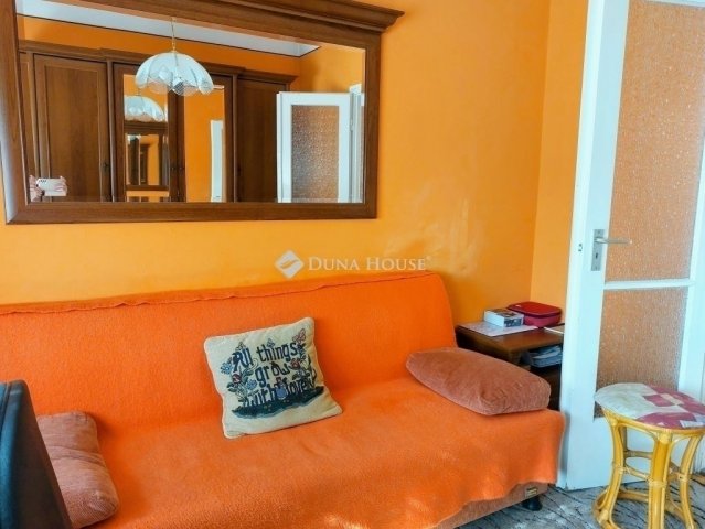 Eladó családi ház, Dunakeszin 119 M Ft, 3 szobás