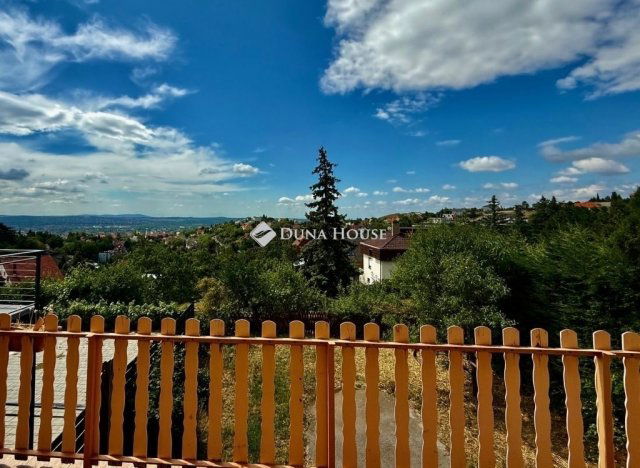 Eladó ikerház, Pécsett 119 M Ft, 4 szobás / költözzbe.hu