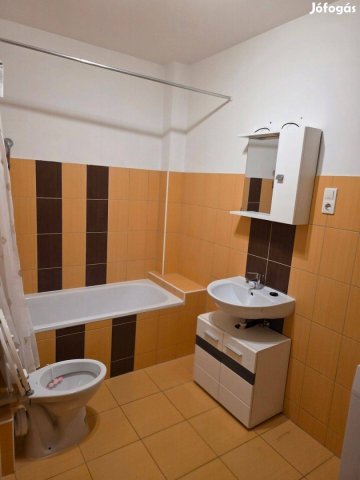 Eladó téglalakás, Debrecenben 67.5 M Ft, 2 szobás